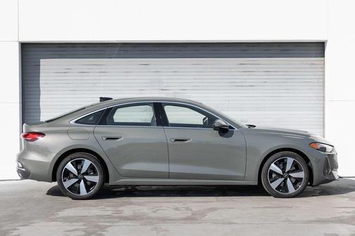 2025 Audi A5 Premium Plus TFSI quattro S tronic