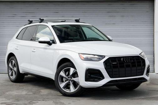 2024 Audi Q5 40 Premium Plus