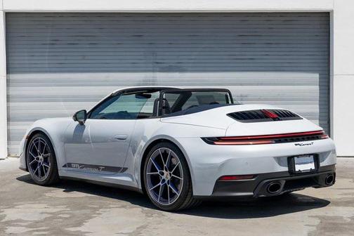 2025 Porsche 911 Carrera T