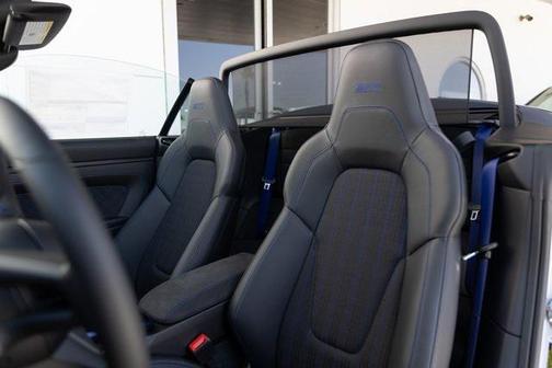 2025 Porsche 911 Carrera T