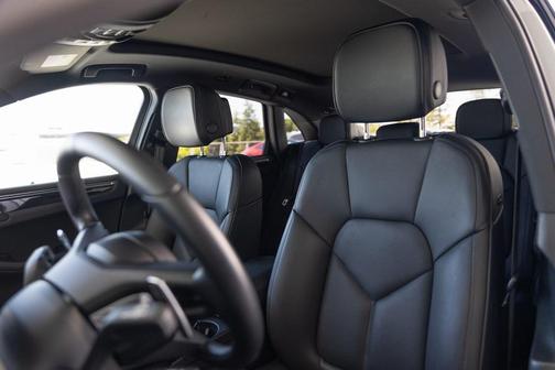 2022 Porsche Macan S