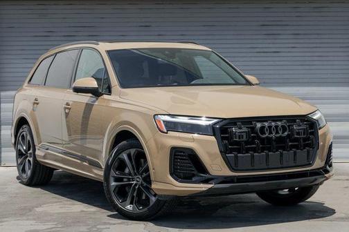 2025 Audi Q7 55 Premium Plus