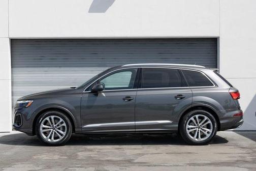 2025 Audi Q7 55 Prestige