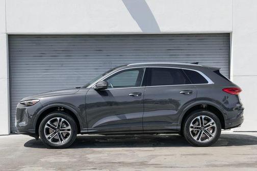 2025 Audi Q5 Premium Plus