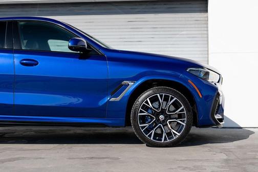 2023 BMW X6 M Base