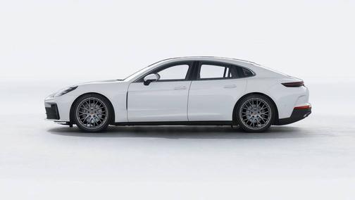 2025 Porsche Panamera 