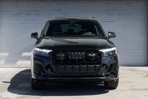 2025 Audi Q7 55 Prestige