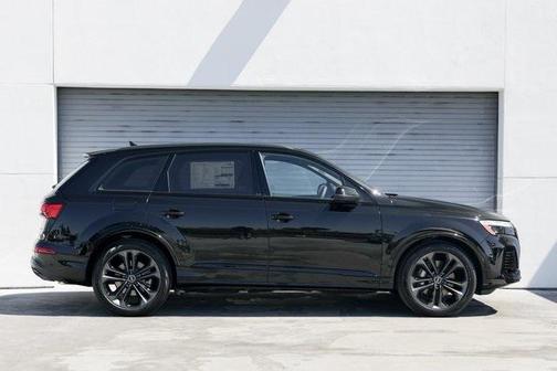 2025 Audi Q7 55 Prestige
