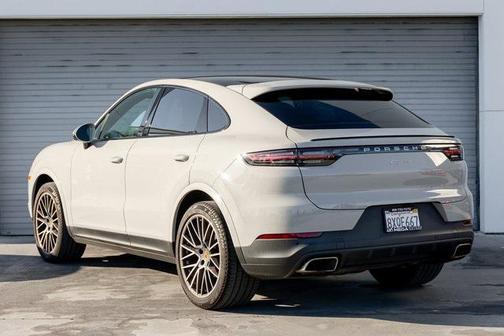2021 Porsche Cayenne Base (Tiptronic)