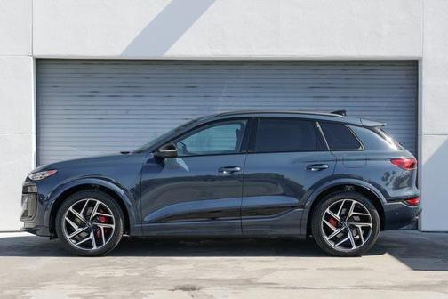 2025 Audi SQ6 e-tron Premium Plus quattro