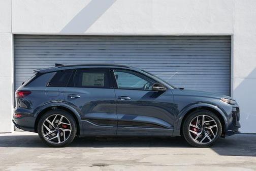 2025 Audi SQ6 e-tron Premium Plus quattro