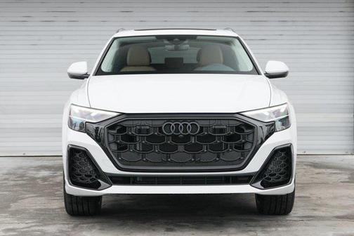 2025 Audi Q8 55 Premium Plus