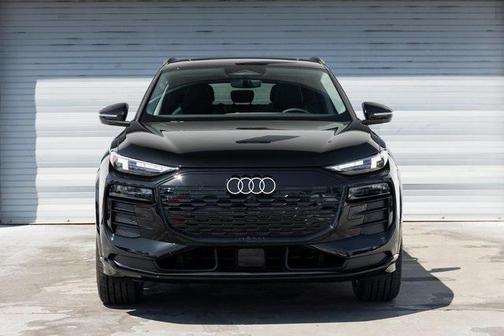 2025 Audi Q6 e-tron Premium Plus