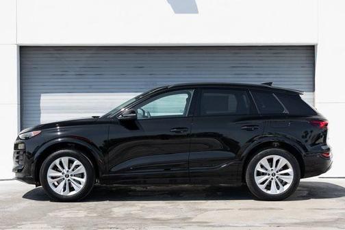 2025 Audi Q6 e-tron Premium Plus