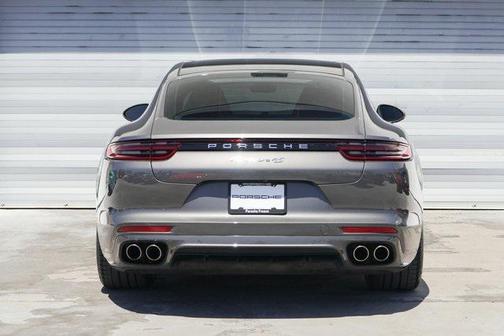 2018 Porsche Panamera 4S