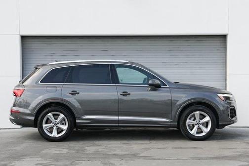 2025 Audi Q7 55 Premium