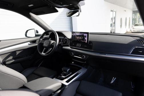 2025 Audi Q5 45 S line Premium