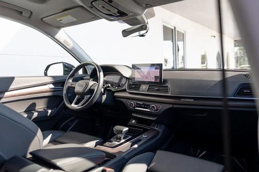 2025 Audi Q5 45 S line Premium Plus