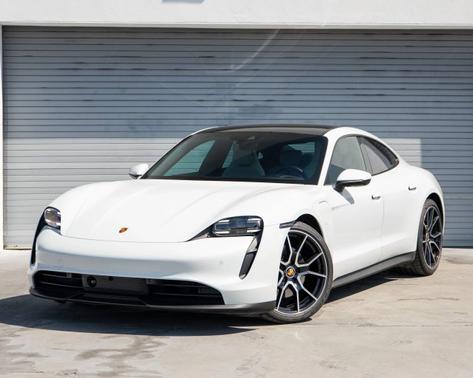Carrara White Metallic 2023 Porsche Taycan