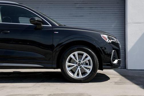 2024 Audi Q3 45 S line Premium Plus