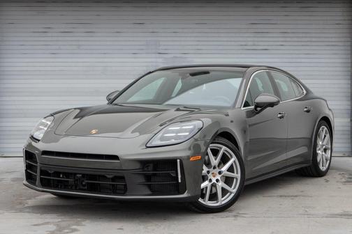 2024 Porsche Panamera 