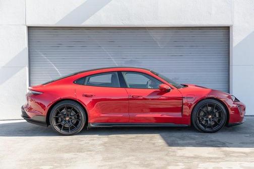 2024 Porsche Taycan GTS