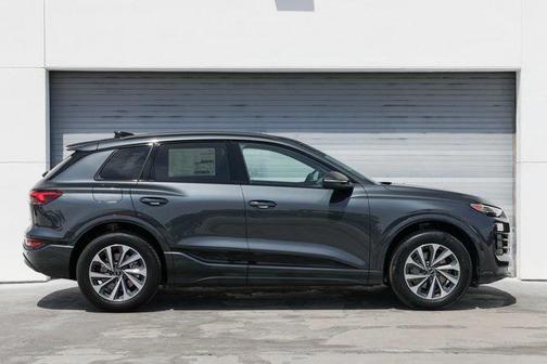 2025 Audi Q6 e-tron Premium Plus quattro