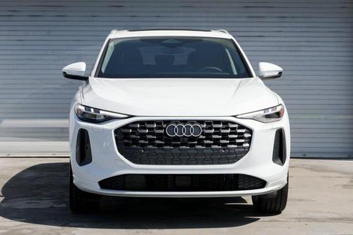 2025 Audi Q5 Premium Plus