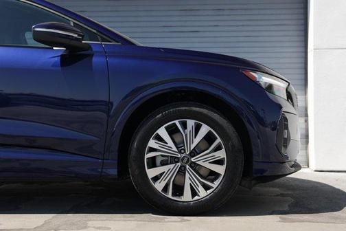 2025 Audi Q4 e-tron Premium 45 quattro