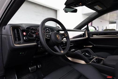 2024 Porsche Cayenne S