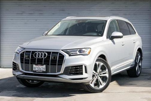 2022 Audi Q7 55 Premium Plus