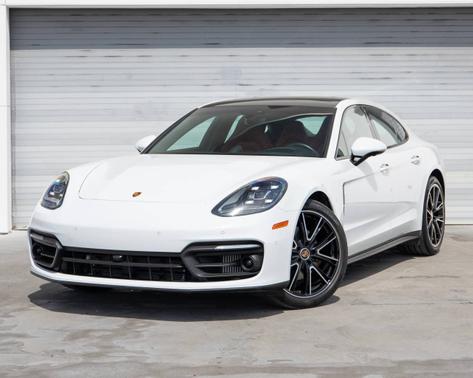 2023 Porsche Panamera 