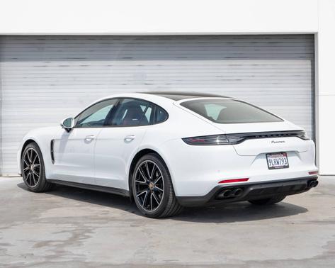 2023 Porsche Panamera 