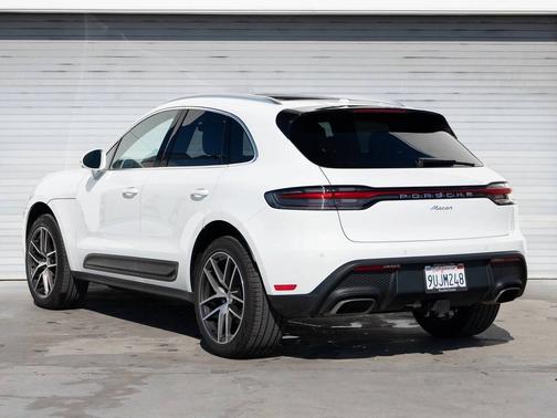 2025 Porsche Macan 