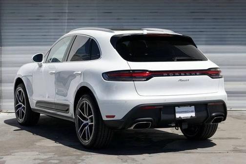 2025 Porsche Macan 