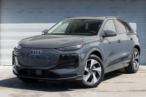 2025 Audi Q6 e-tron Premium Plus quattro