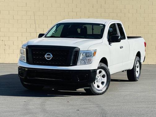 Glacier White 2017 Nissan Titan S