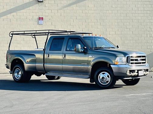 Dark Green Satin Clearcoat 2004 Ford F-350 Lariat