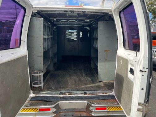 2008 Ford E250 Base