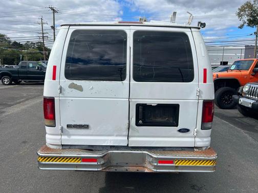 2008 Ford E250 Base