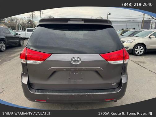 2011 Toyota Sienna LE