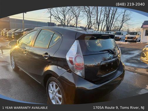 2014 Toyota Prius c Three