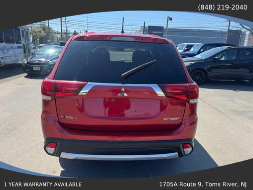 Rally Red Metallic 2016 Mitsubishi Outlander ES