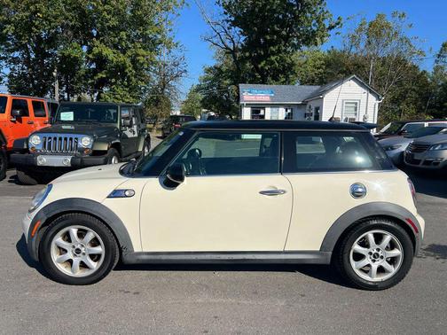 2010 MINI Cooper S Base