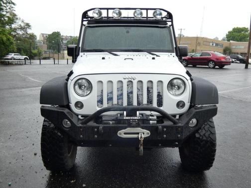 White 2016 Jeep Wrangler Unlimited Rubicon