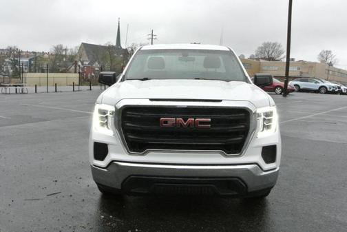 White 2022 GMC Sierra 1500 Limited Pro