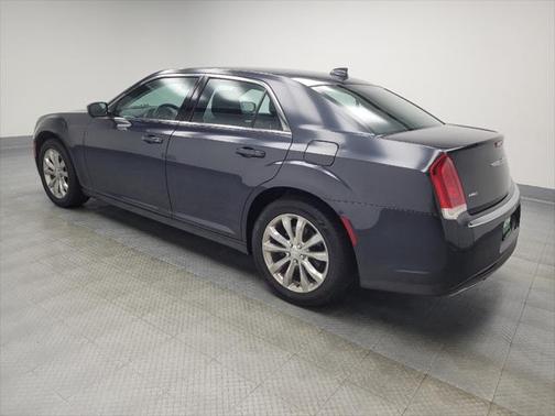 2018 Chrysler 300 Touring