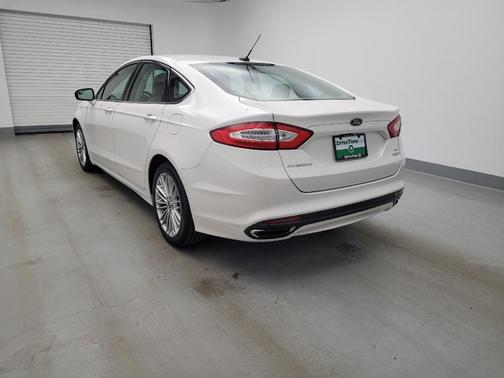 White Platinum Metallic Tri-Coat 2016 Ford Fusion SE
