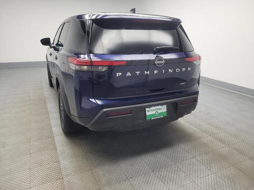 2022 Nissan Pathfinder S 4WD