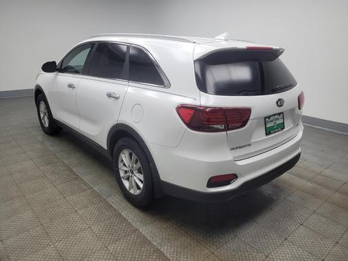 Snow White Pearl 2019 Kia Sorento LX